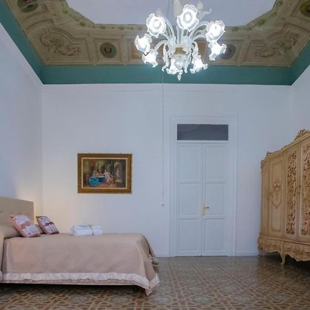 Terre D'Oro, Appartamento Di Lusso In Centro Citta Palermo Eksteriør billede